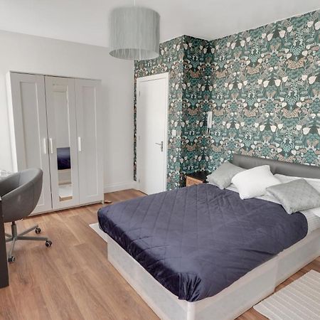 Comfy Double En-Suite Room In Barking Barking  Luaran gambar